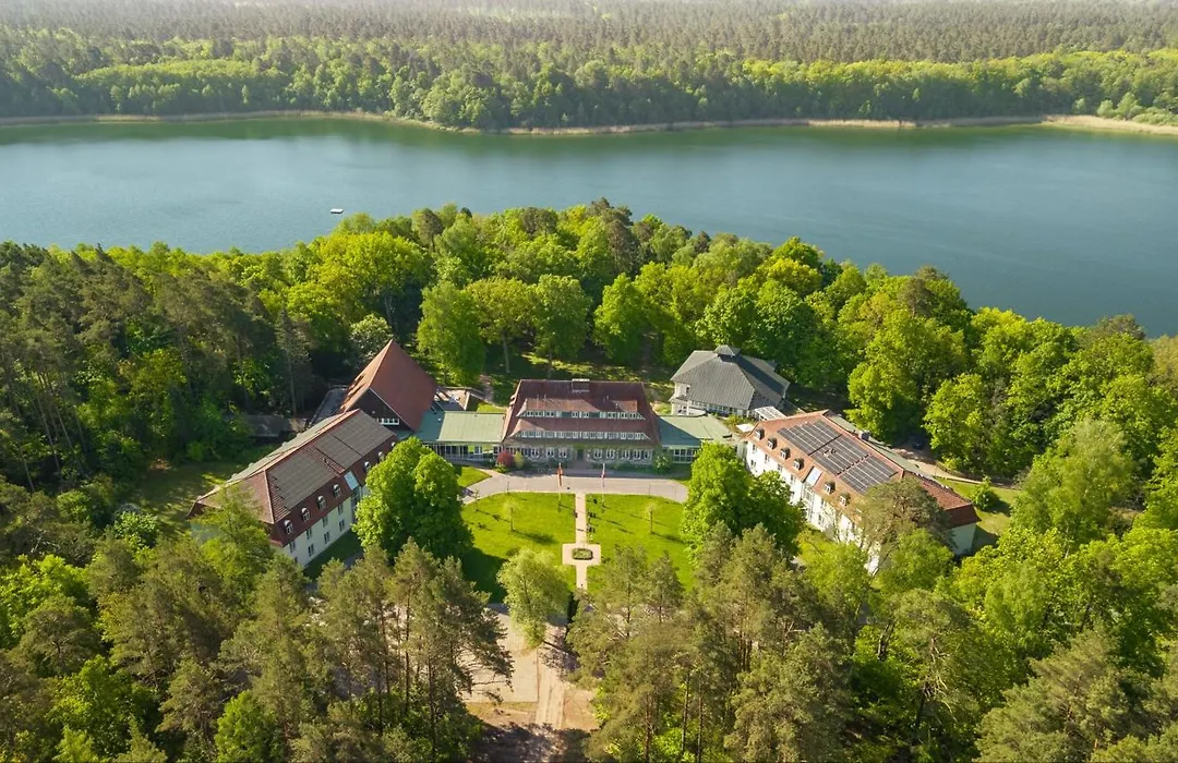 Hotel Döllnsee-Schorfheide-1